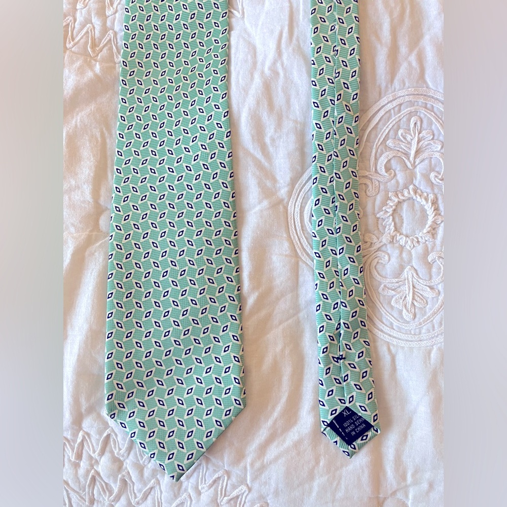 JoS.A.Bank green silk tie  **Buy 2 ties for 25**